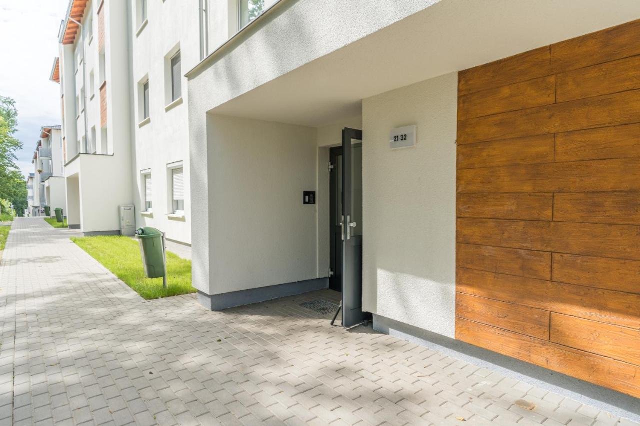 Sapphire Premium Apartment Грудзёндз Экстерьер фото