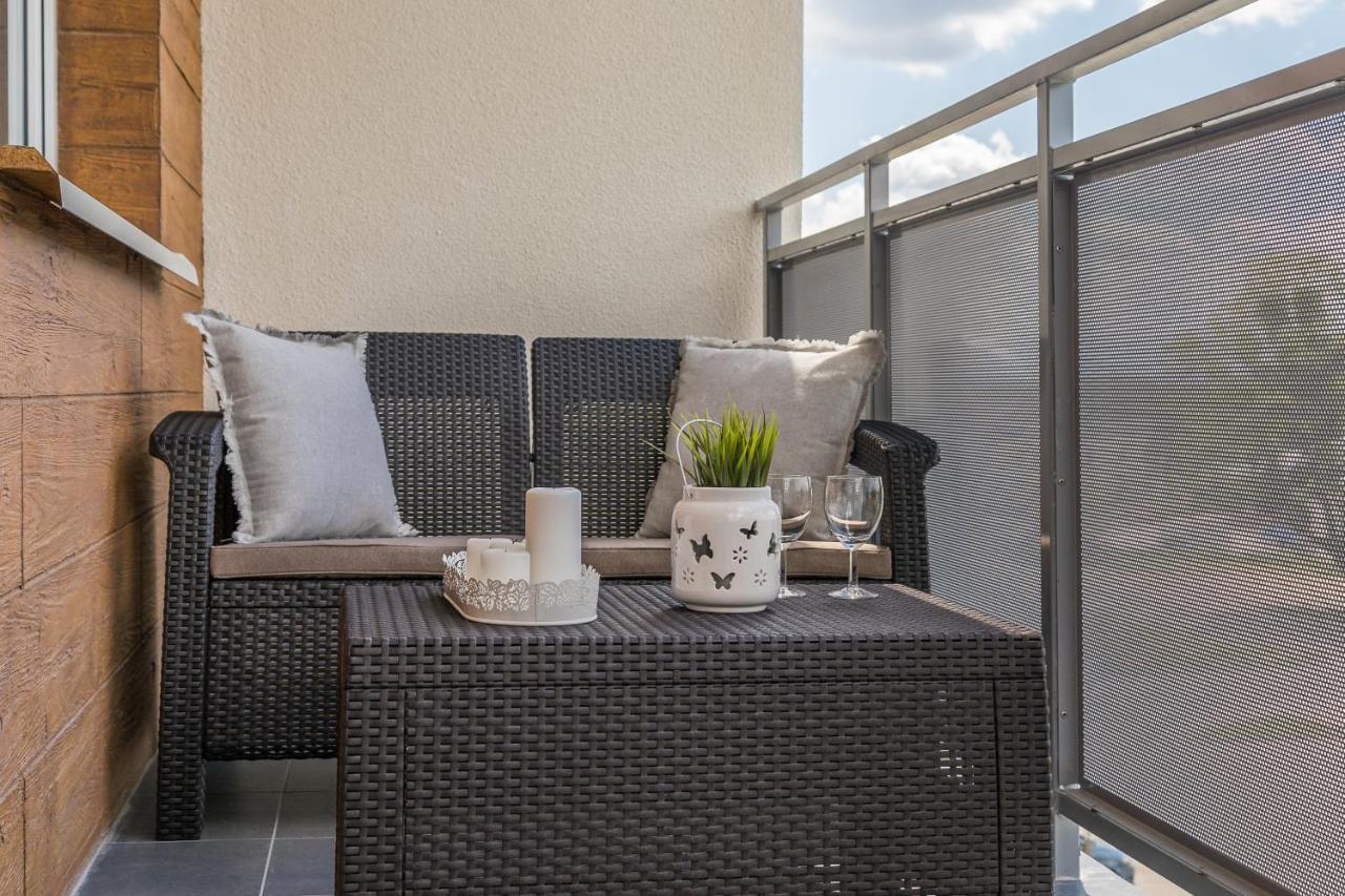 Sapphire Premium Apartment Грудзёндз Экстерьер фото